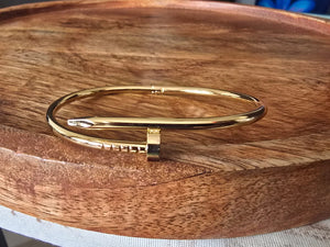 Golden Promise Nail Bracelet
